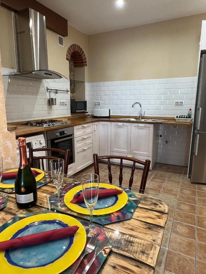 Apartamento Del Sol, Centro Del Pueblo, Aire Acondicionado L' Escala 外观 照片