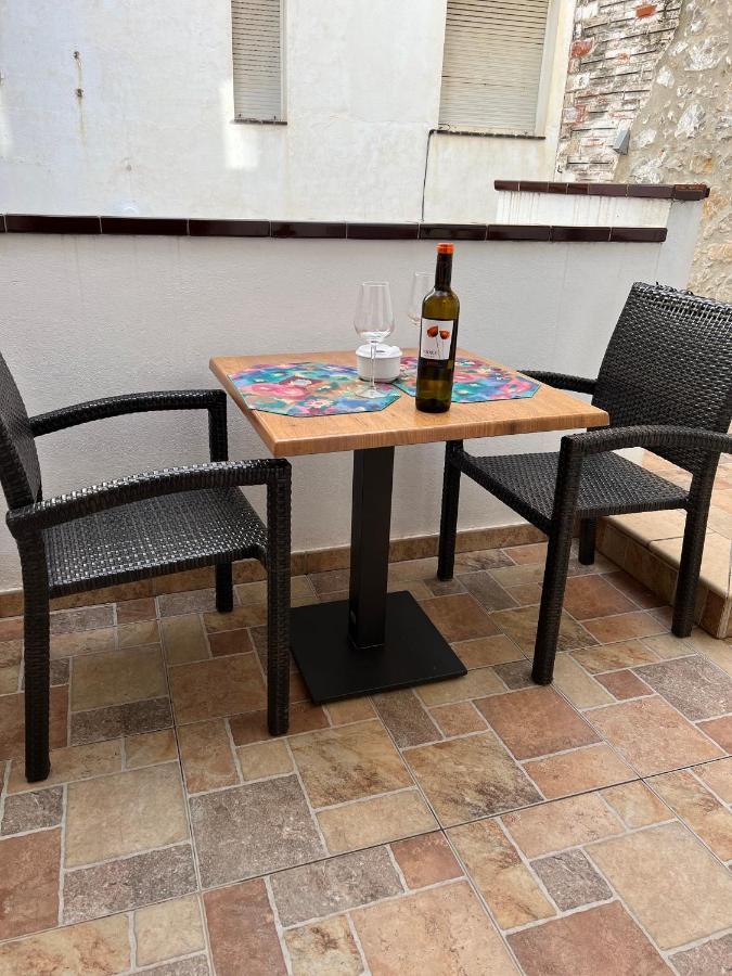 Apartamento Del Sol, Centro Del Pueblo, Aire Acondicionado L' Escala 外观 照片
